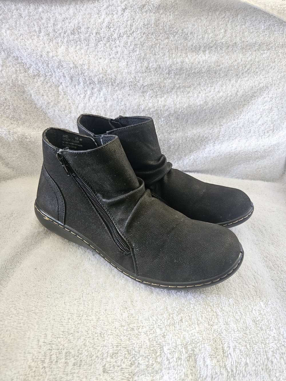 Ingaro Clara Women's Black Ruched Ankle Boots Size 10 M Comfort Side Zip